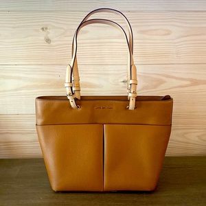 Michael KORS purse. Brown/tan handles.